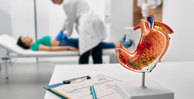Imunoperfil tumoral e resposta à imunoterapia em cancro gástrico microssatélite-estável